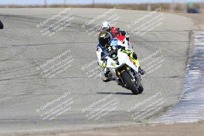 media/Nov-26-2023-TrackDaz (Sun) [[64ad8cfd8f]]/Mock Race/Outside Grapevine/